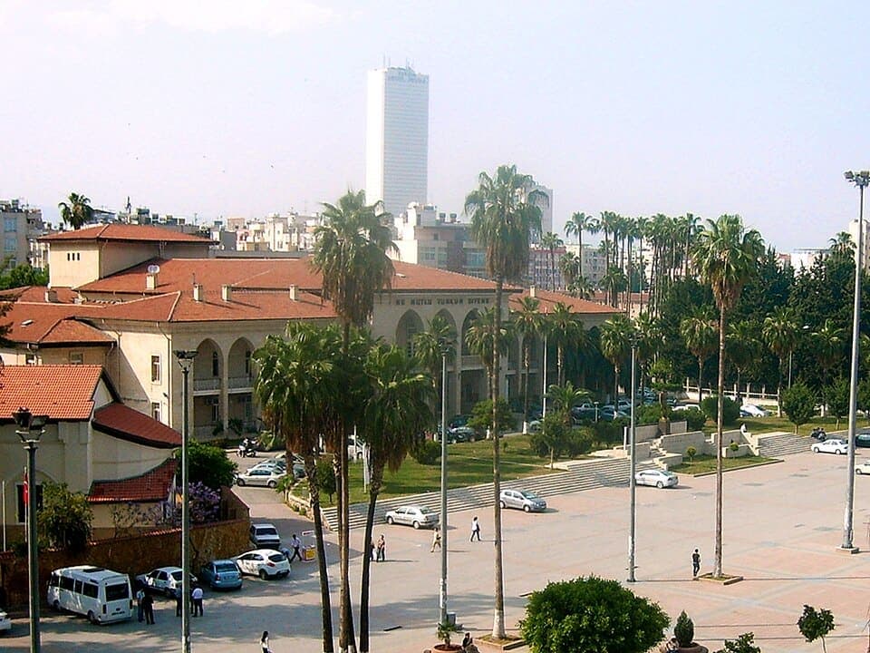 Mersin Halkevi binası